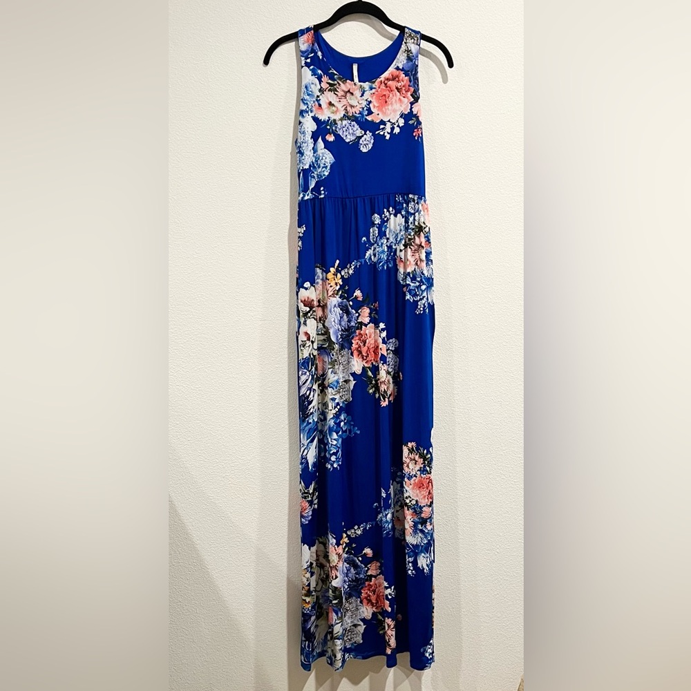 Ladies Blue Floral Maxi Dress